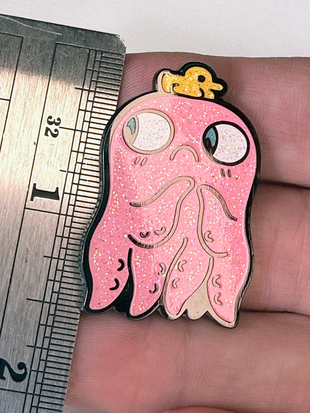Arthur &amp; Duck (Glitter Chase) Hard Enamel Pin