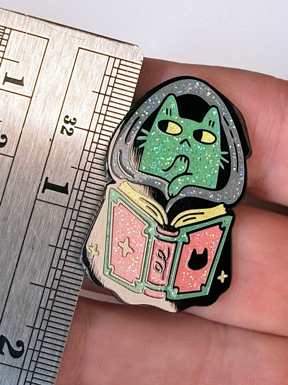 Meowgician (Glitter Chase) Hard Enamel Pin